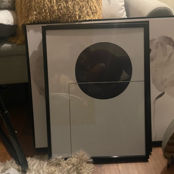 2 black and white pictures for $50 - Picture 2 of 4